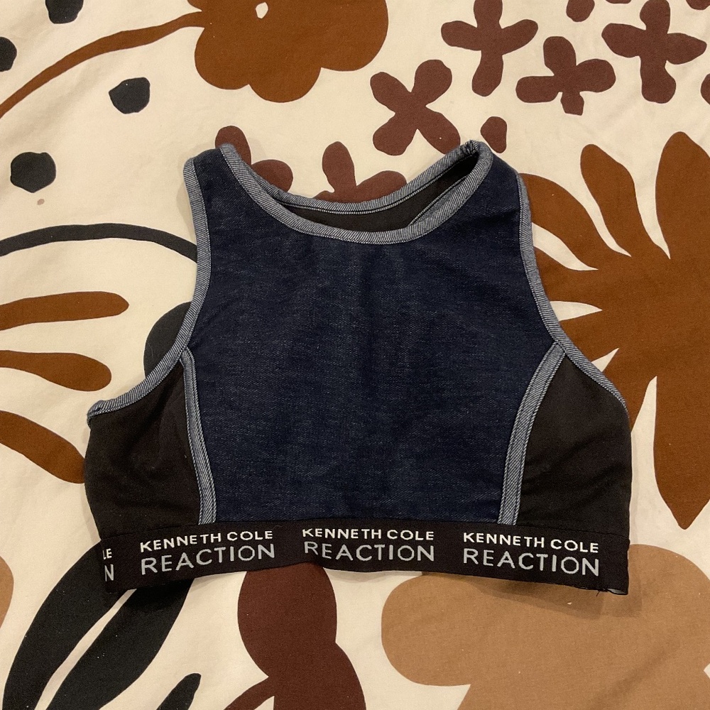 Kenneth Cole Sports Bra M